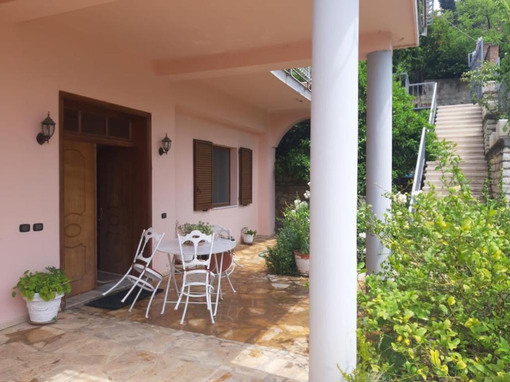 Guesthouse Villa Rosa Berat Exterior photo